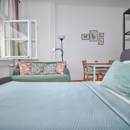 Central Urban Studio - Style Meets Comfort Pressburg Exterior foto