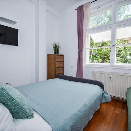Central Urban Studio - Style Meets Comfort Pressburg Exterior foto
