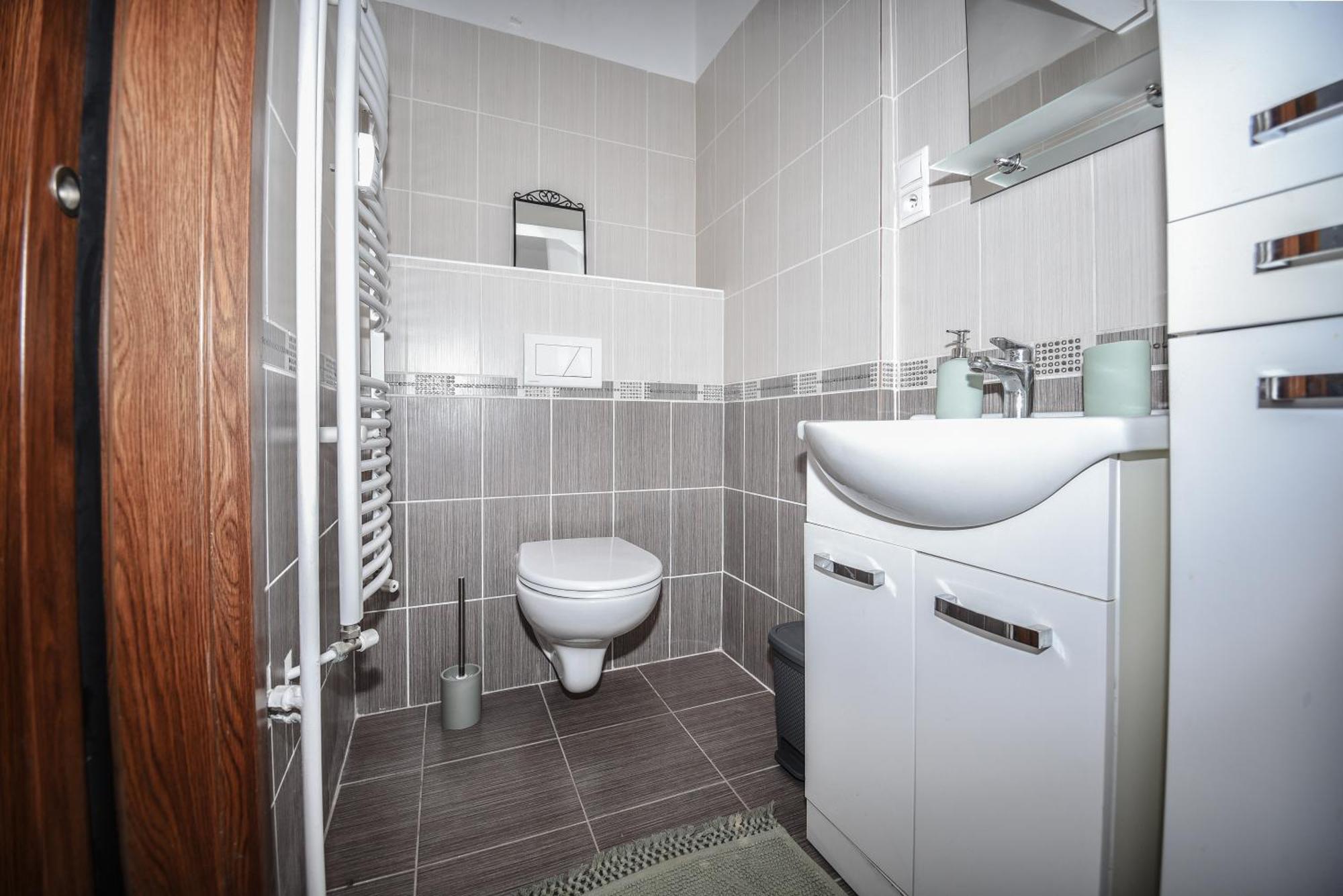 Central Urban Studio - Style Meets Comfort Pressburg Exterior foto
