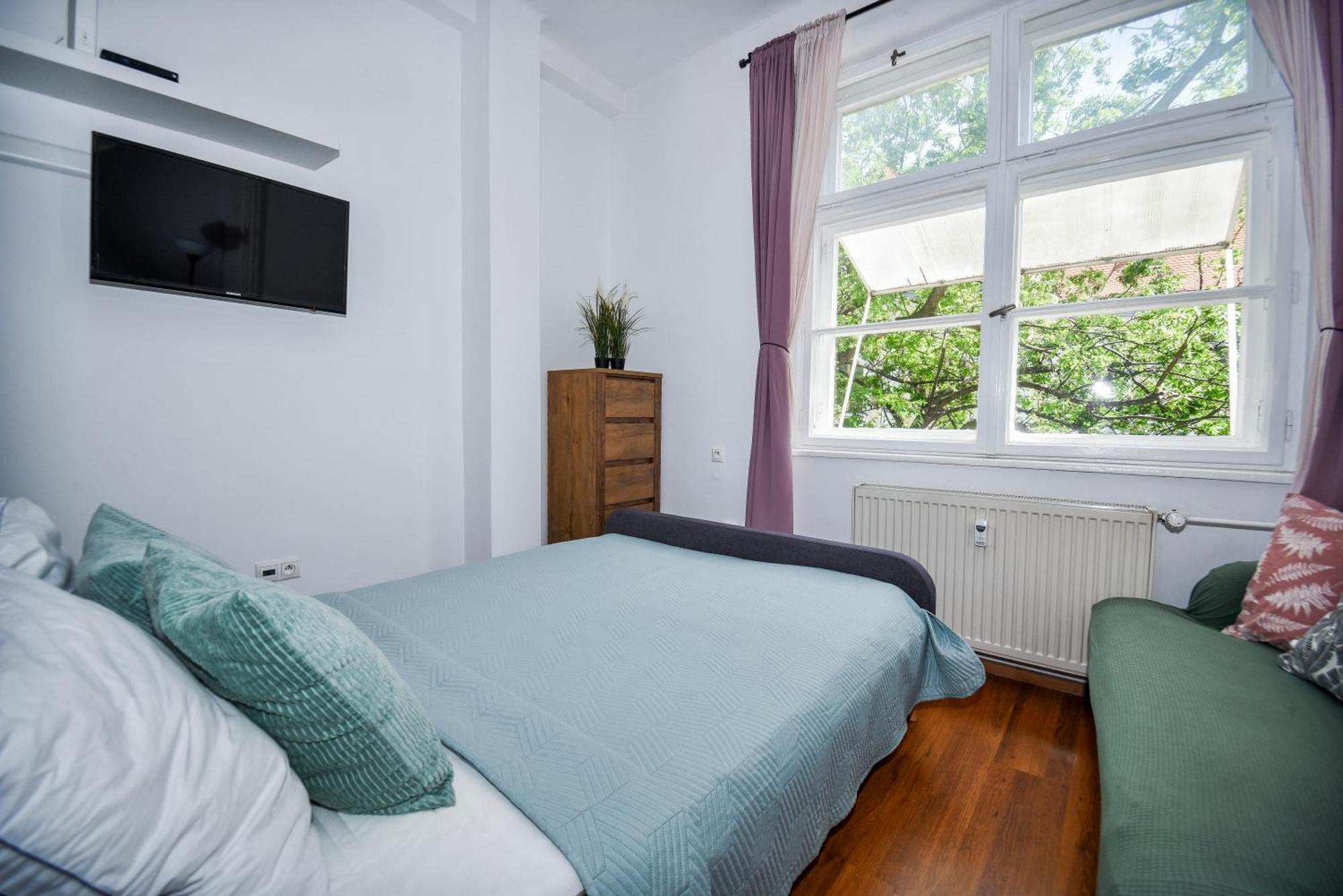Central Urban Studio - Style Meets Comfort Pressburg Exterior foto