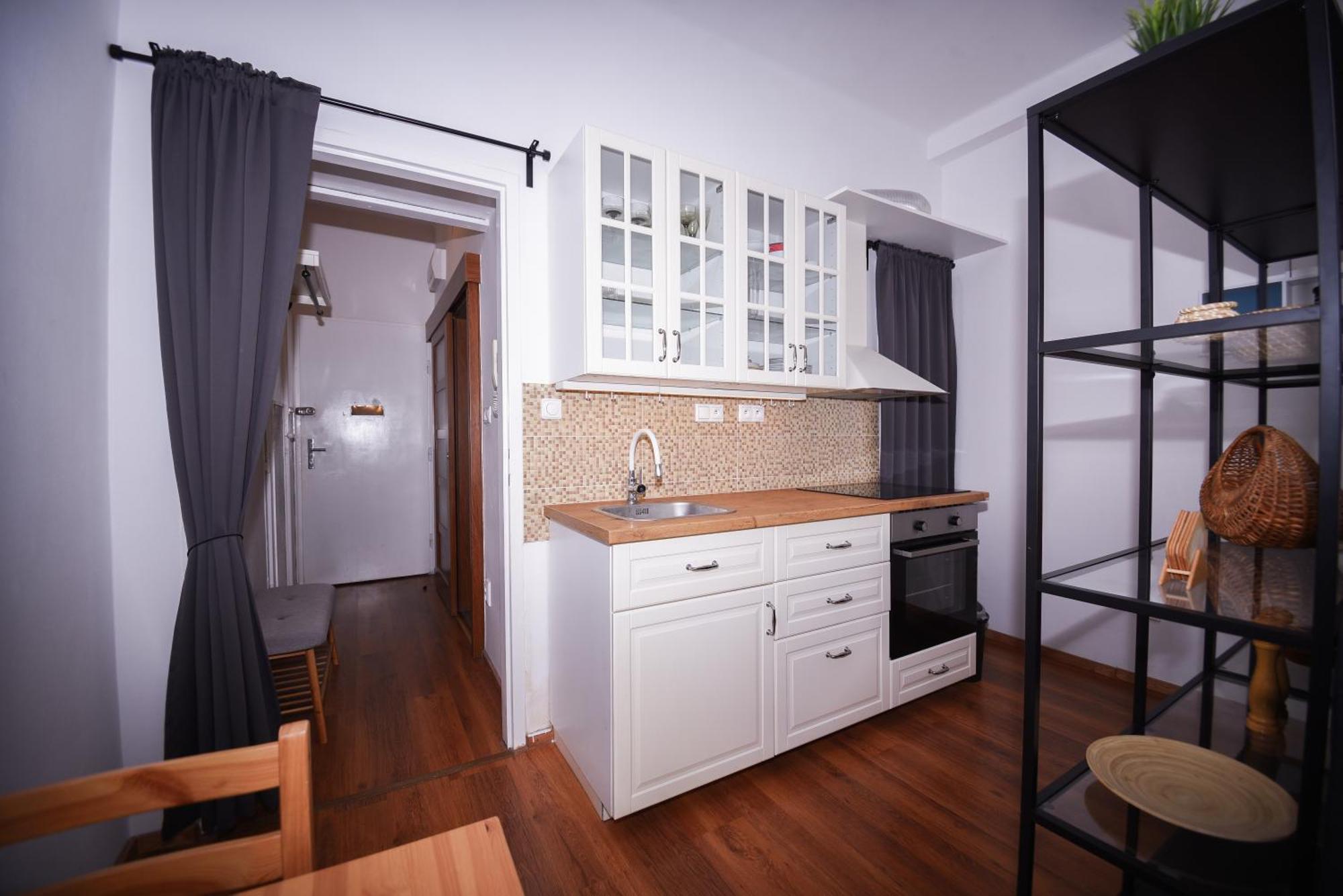Central Urban Studio - Style Meets Comfort Pressburg Exterior foto