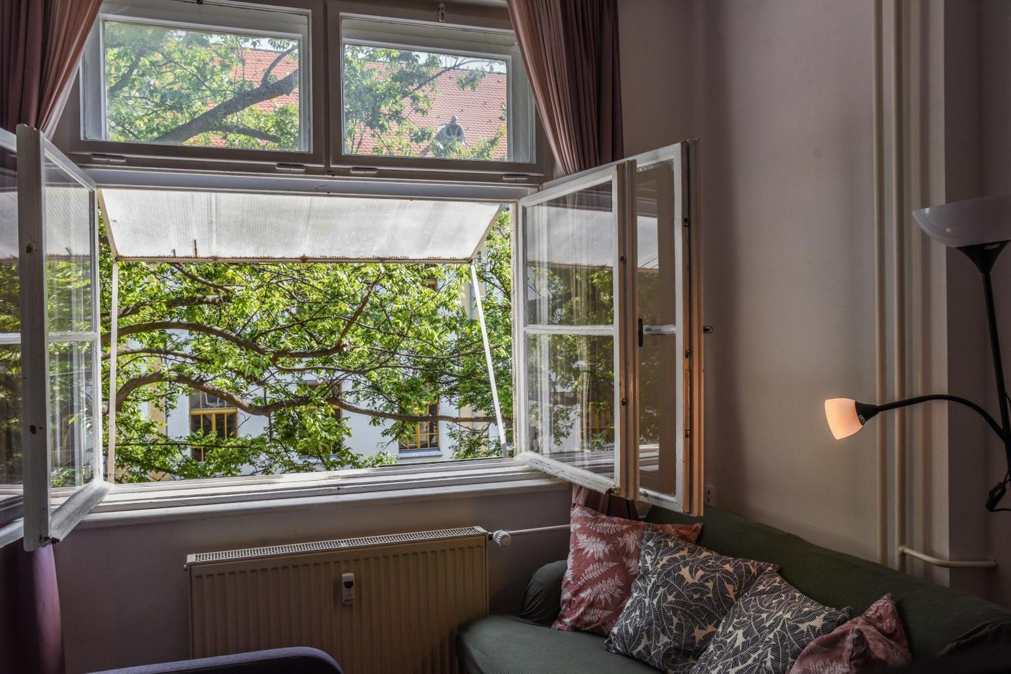 Central Urban Studio - Style Meets Comfort Pressburg Exterior foto